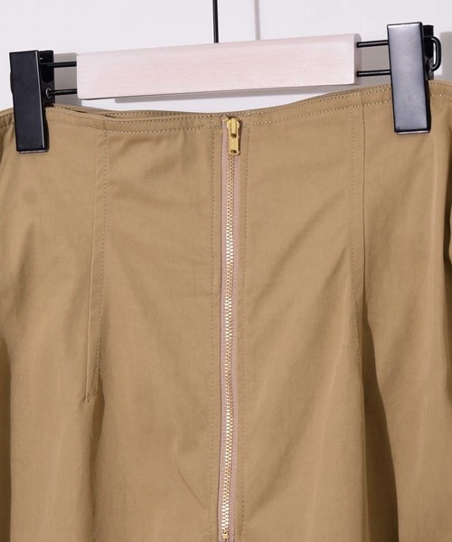 UNITED TOKYO(ユナイテッドトウキョウ)の「スリットタイトスカート(スカート・レディース・ベージュ/レッド/ネイビー・1)」の14枚目の写真