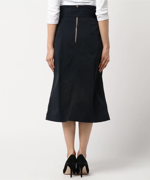 UNITED TOKYO(ユナイテッドトウキョウ)の「スリットタイトスカート(スカート・レディース・ベージュ/レッド/ネイビー・1)」の6枚目の写真