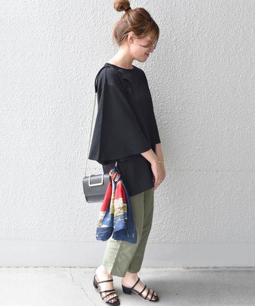 Khaju（カージュ）の「Khaju:フレアスリーブビッグTEE◇◇（Tシャツ/カットソー・レディース・ホワイト/ブラック・ONE SIZE）」の10枚目の写真