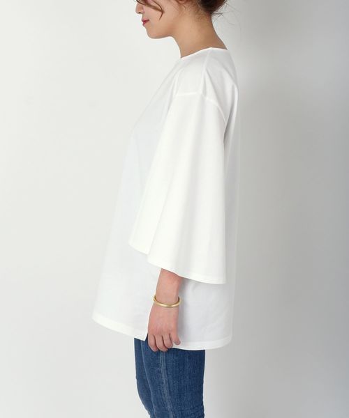 Khaju（カージュ）の「Khaju:フレアスリーブビッグTEE◇◇（Tシャツ/カットソー・レディース・ホワイト/ブラック・ONE SIZE）」の5枚目の写真