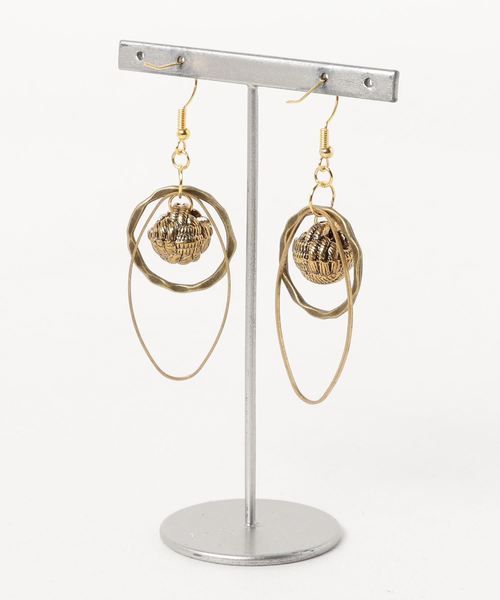 tone(トーン)の「【CouleuR】2連ring×vintage button ピアス(ピアス(両耳用)・レディース・その他・FREE)」の2枚目の写真