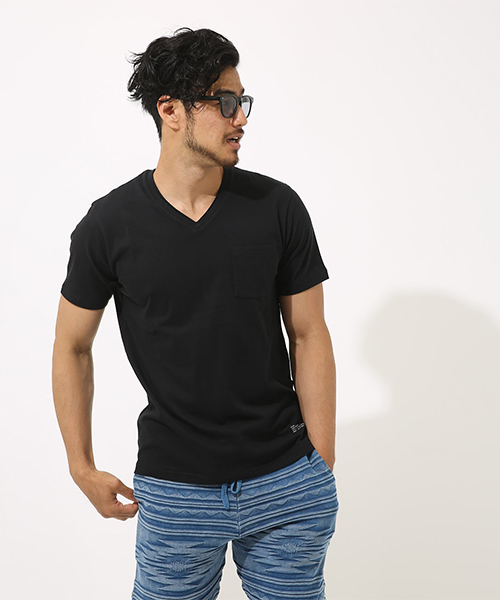 AZUL by moussy（アズールバイマウジー）の「カットオフVネック半袖T（Tシャツ/カットソー・メンズ・ブラック/ネイビー/オレンジ/ホワイト・SMALL/MEDIUM/X-LARGE/LARGE/X-SMALL）」の3枚目の写真