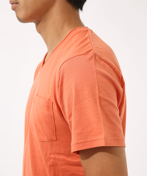 AZUL by moussy（アズールバイマウジー）の「カットオフVネック半袖T（Tシャツ/カットソー・メンズ・ブラック/ネイビー/オレンジ/ホワイト・SMALL/MEDIUM/X-LARGE/LARGE/X-SMALL）」の12枚目の写真