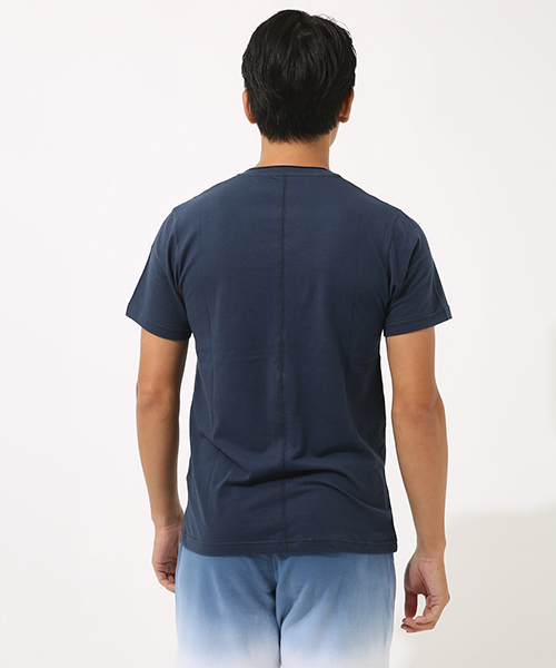 AZUL by moussy（アズールバイマウジー）の「カットオフVネック半袖T（Tシャツ/カットソー・メンズ・ブラック/ネイビー/オレンジ/ホワイト・SMALL/MEDIUM/X-LARGE/LARGE/X-SMALL）」の18枚目の写真