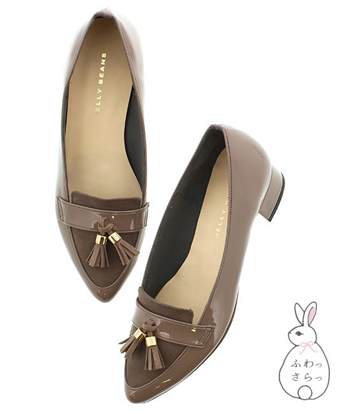 JELLY BEANS（ジェリービーンズ）の「エナメルタッセルローファーパンプス<ふわさら>(135-3060)JELLY BEANS(ジェリービーンズ)（ローファー・レディース・ブラック/ワイン/グレイッシュベージュ/グレー/ホワイト/ベージュ・23/24/25/22/22.5/24.5/23.5/21.5）」の5枚目の写真