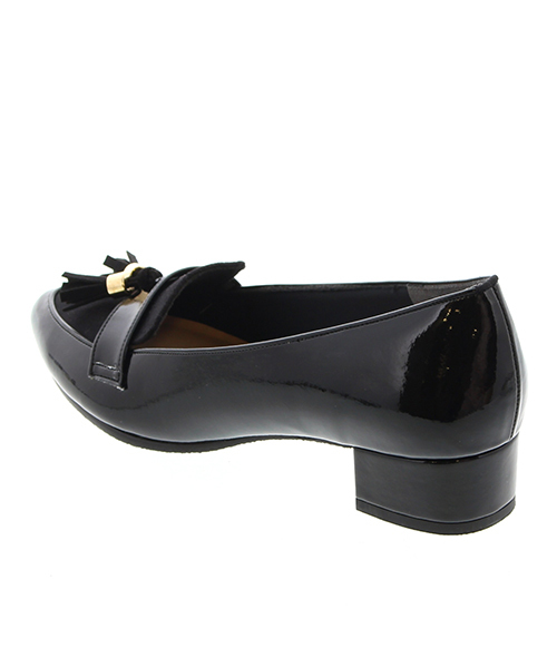 JELLY BEANS（ジェリービーンズ）の「エナメルタッセルローファーパンプス<ふわさら>(135-3060)JELLY BEANS(ジェリービーンズ)（ローファー・レディース・ブラック/ワイン/グレイッシュベージュ/グレー/ホワイト/ベージュ・23/24/25/22/22.5/24.5/23.5/21.5）」の12枚目の写真