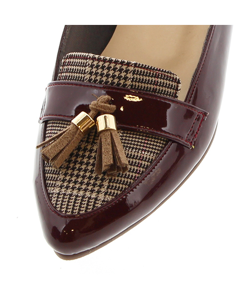 JELLY BEANS（ジェリービーンズ）の「エナメルタッセルローファーパンプス<ふわさら>(135-3060)JELLY BEANS(ジェリービーンズ)（ローファー・レディース・ブラック/ワイン/グレイッシュベージュ/グレー/ホワイト/ベージュ・23/24/25/22/22.5/24.5/23.5/21.5）」の15枚目の写真