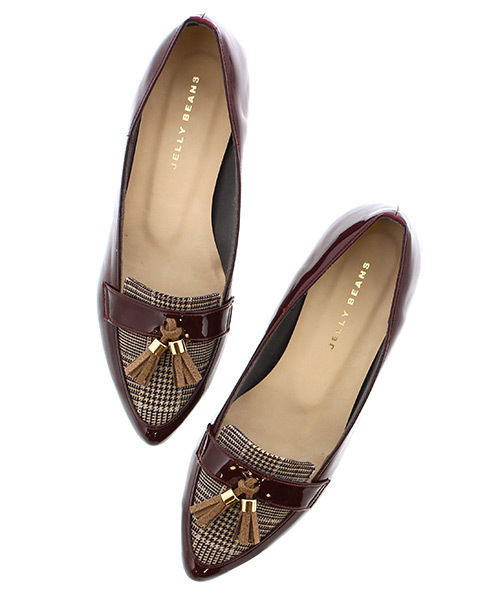 JELLY BEANS（ジェリービーンズ）の「エナメルタッセルローファーパンプス<ふわさら>(135-3060)JELLY BEANS(ジェリービーンズ)（ローファー・レディース・ブラック/ワイン/グレイッシュベージュ/グレー/ホワイト/ベージュ・23/24/25/22/22.5/24.5/23.5/21.5）」の19枚目の写真