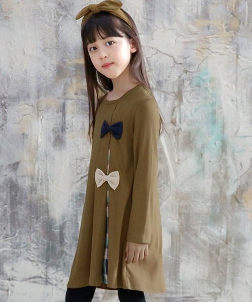 Bee des Bee（ビーデスビー）の「ダブルリボンワンピース（ワンピース・キッズ・ワイン/ブラック/ピンク/テラコッタ/ベージュ/ブラウン/ラベンダー/ネイビー/グレイッシュベージュ/パープル/グレー/アイボリー/ピンク系/パープル系その他/ベージュ系/サックスブルー/ライトベージュ/カーキオリーブ/ミント/ブラウン系2/ブラック系/ピンク系1/ブラック系2/ブラウン系・150cm/120cm/130cm/140cm/100cm/110cm）」の6枚目の写真