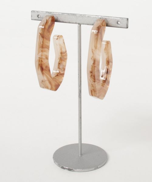 Khaju(カージュ)の「Khaju:カーブピアス(ピアス(両耳用)・レディース・ブラウン/ナチュラル・ONE SIZE)」の1枚目の写真