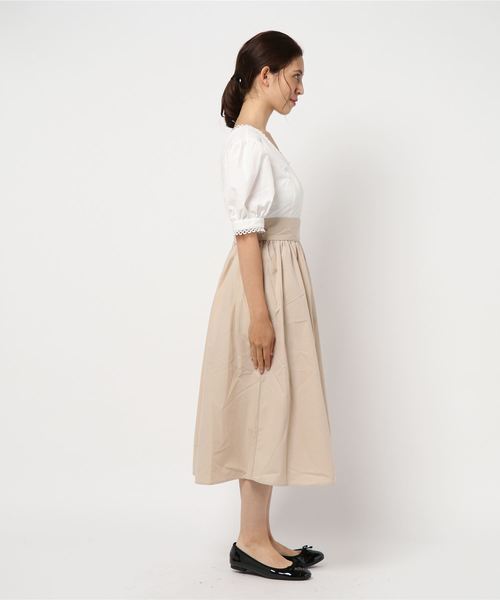 KOBE LETTUCE（コウベレタス）の「バルーン袖ドッキングロング丈フレアワンピース（ワンピース・レディース・ホワイト×ブラック/ブラック×ブラック/ベージュ系その他・FREE）」の5枚目の写真