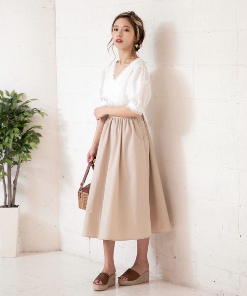 KOBE LETTUCE（コウベレタス）の「バルーン袖ドッキングロング丈フレアワンピース（ワンピース・レディース・ホワイト×ブラック/ブラック×ブラック/ベージュ系その他・FREE）」の3枚目の写真