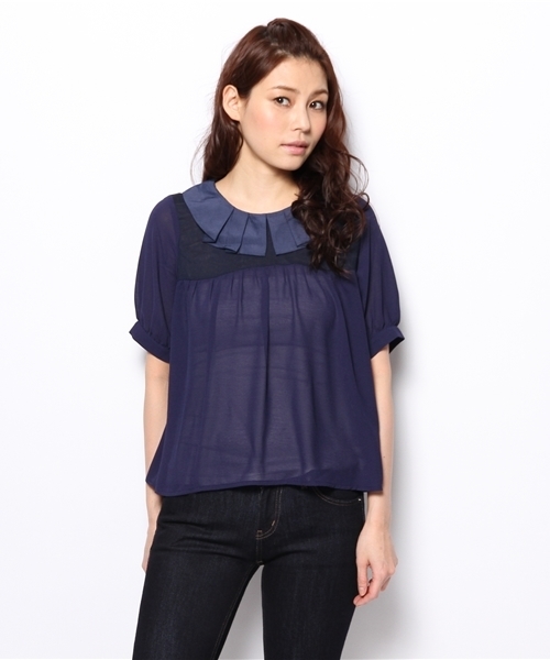 OUTLET（アウトレット）の「【mystic】タック衿半袖プルオーバー（シャツ/ブラウス・レディース・オフホワイト/ネイビー/ブラック・FREE）」の3枚目の写真