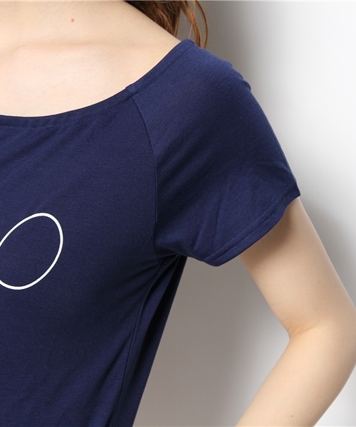 VIS（ビス）の「ロゴプリント入りプルオーバー（Tシャツ/カットソー・レディース・グレー/ホワイト/ネイビー・MEDIUM）」の8枚目の写真