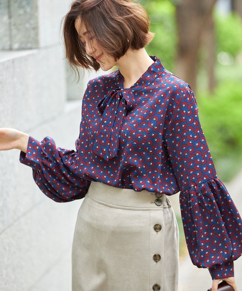 &. NOSTALGIA（アンドドットノスタルジア）の「レトロ柄バルーン