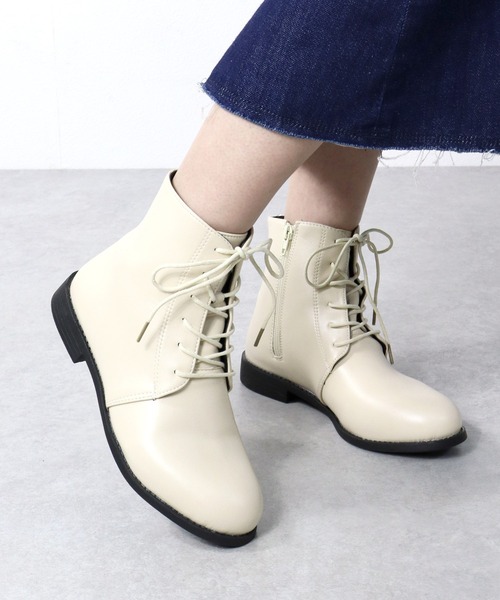 AAA+（サンエープラス）の「AAA / 美シルエットレースアップブーツ(3592-SA)　ショートブーツ（ブーツ・レディース・ブラック/ダークブラウン/ブラック系その他/アイボリー・LL/SS/S/M/L/XL）」の2枚目の写真