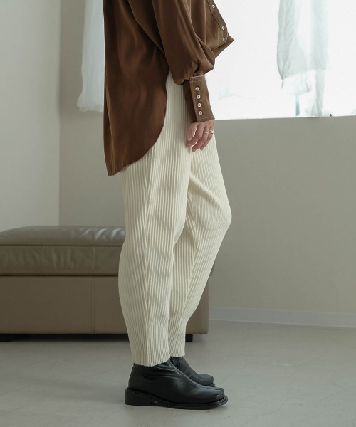 新品☆未使用【SUKALA】ワイドリブニットジョガーパンツ SUKALA】バイ