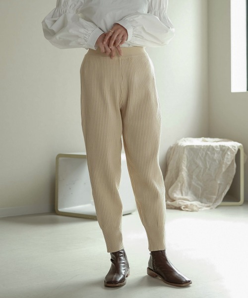 Bab(バブ)の「リブニットジョガーパンツ(その他パンツ・レディース・ブラック/オフホワイト/モカ/ベージュ/ダークブラウン/ライトグレー・FREE)」の20枚目の写真