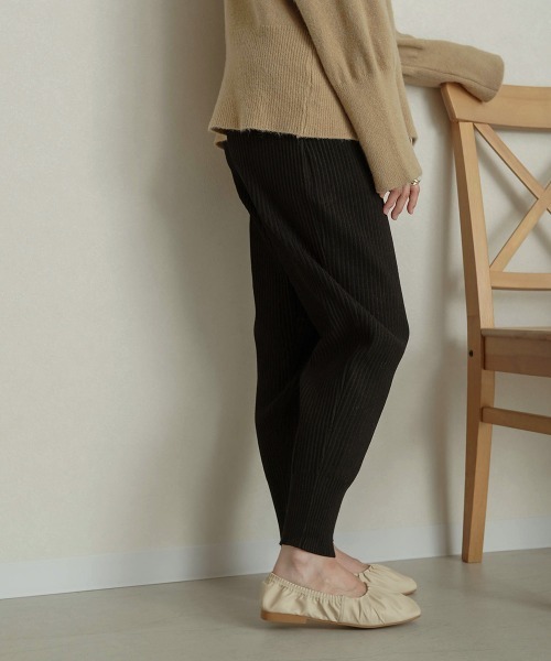 Bab(バブ)の「リブニットジョガーパンツ(その他パンツ・レディース・ブラック/オフホワイト/モカ/ベージュ/ダークブラウン/ライトグレー・FREE)」の15枚目の写真