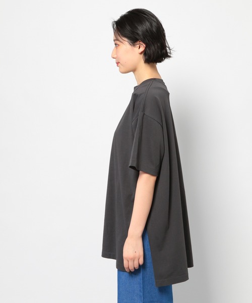 PAGEBOY（ページボーイ）の「ハイネックBIGTシャツ（Tシャツ/カットソー・レディース・チャコールグレー/オフホワイト/ライム/ゼブラ/グレイッシュベージュ・FREE）」の19枚目の写真