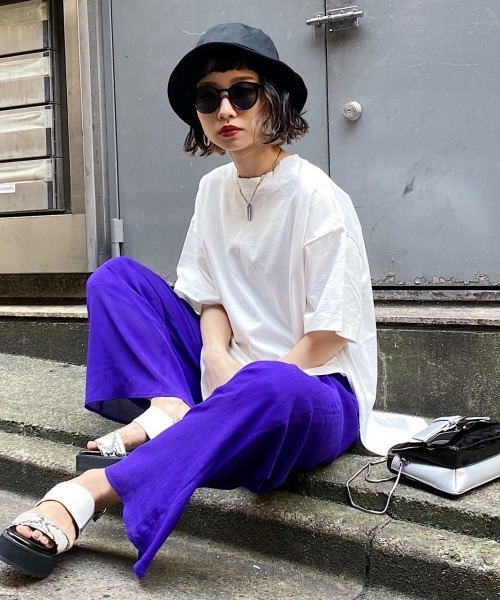 PAGEBOY（ページボーイ）の「ハイネックBIGTシャツ（Tシャツ/カットソー・レディース・チャコールグレー/オフホワイト/ライム/ゼブラ/グレイッシュベージュ・FREE）」の9枚目の写真