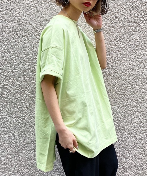PAGEBOY（ページボーイ）の「ハイネックBIGTシャツ（Tシャツ/カットソー・レディース・チャコールグレー/オフホワイト/ライム/ゼブラ/グレイッシュベージュ・FREE）」の13枚目の写真