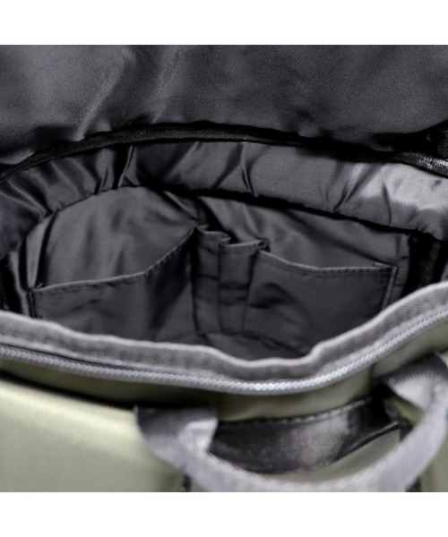 GUSCIO UOMO（グッシオ ウォーモ）の「【グッシオ ウォーモ】【通勤通学】　BOX型バッグパック（バックパック/リュック・メンズ・ブラック/カーキ/ネイビー・FREE）」の18枚目の写真