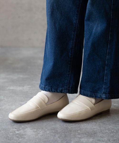 menue(メヌエ)の「甲深ローファー(ローファー・レディース・ブラック/アイボリー・LL/S/3L/M/XS/L)」の9枚目の写真