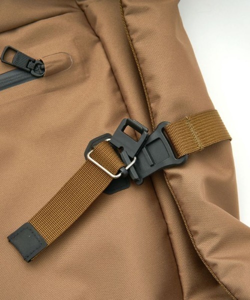 AS2OV(アッソブ)の「【AS2OV/アッソブ】 WATER PROOF CORDURA ROLL BACKPACK / バックパック リュック(バックパック/リュック・メンズ・ブラック/カーキ・FREE)」の4枚目の写真