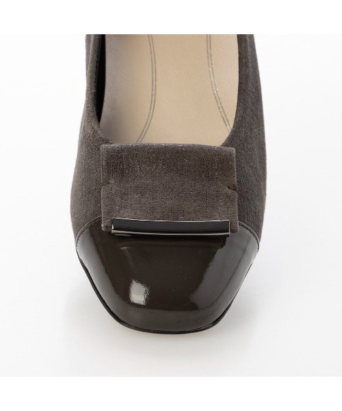 Riz raffinee(リズラフィーネ)の「【3E】ローヒールスクエアパンプス(パンプス・レディース・ブラック/ブルーグレー/ブラック系その他6/ベージュ/ブラック系その他3/ライトグレー/ライトベージュ/ダークブラウン・24cm/23cm/23.5cm/24.5cm/22.5cm)」の15枚目の写真