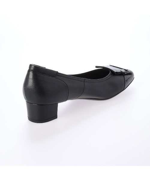 Riz raffinee(リズラフィーネ)の「【3E】ローヒールスクエアパンプス(パンプス・レディース・ブラック/ブルーグレー/ブラック系その他6/ベージュ/ブラック系その他3/ライトグレー/ライトベージュ/ダークブラウン・24cm/23cm/23.5cm/24.5cm/22.5cm)」の18枚目の写真