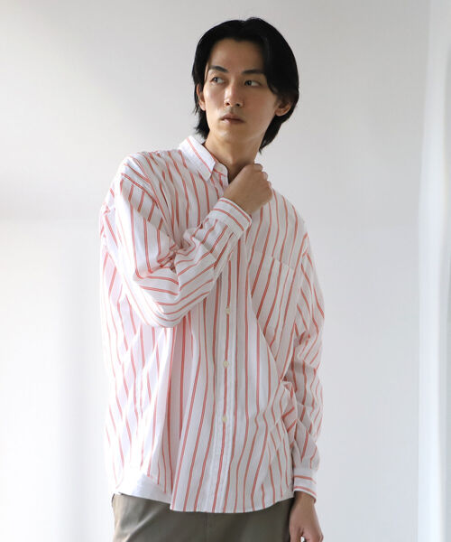 BEAMS（ビームス）の「BEAMS / ストライプ イージー ボタンダウンシャツ（シャツ/ブラウス・メンズ・ブルー/ホワイト・MEDIUM/X-LARGE/SMALL/LARGE）」の6枚目の写真