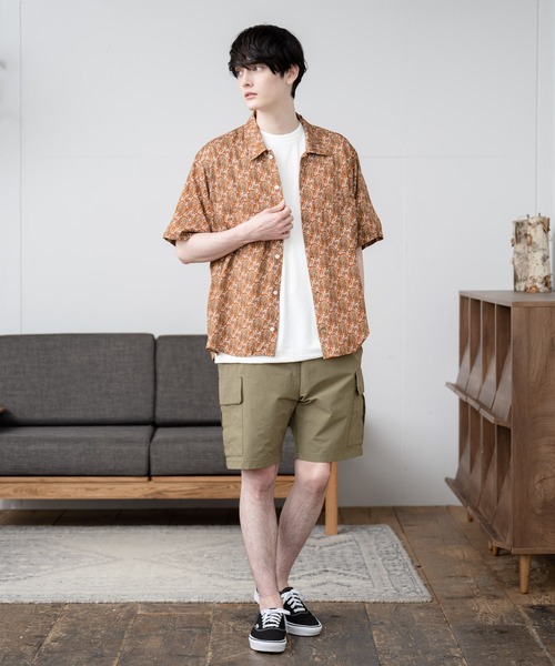 UNIVERSAL OVERALL(ユニバーサルオーバーオール)の「【UNIVERSAL OVERALL】 OPEN COLLAR SHIRT(シャツ/ブラウス・メンズ・ラベンダー/オレンジ/ベージュ/ホワイト系その他/ホワイト系その他2/ミント・LARGE/SMALL/MEDIUM)」の10枚目の写真