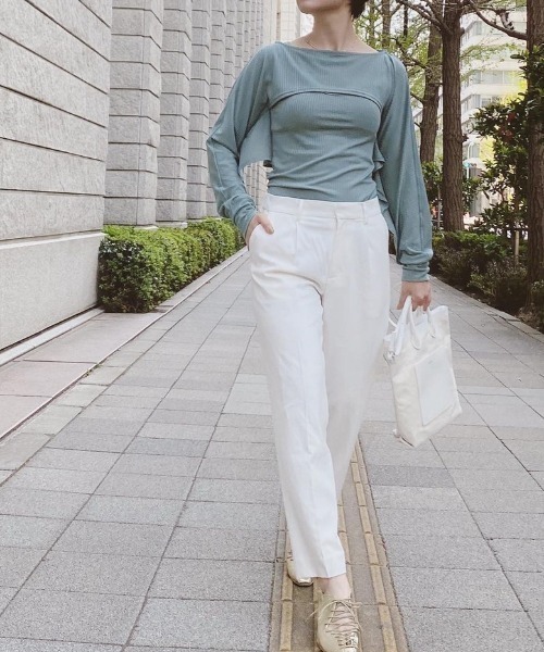 yukichi.(ユキチ)の「Cape design ensemble tops / yukichi.(Tシャツ/カットソー・レディース・グリーン/ブラック/ライトグレー・FREE)」の22枚目の写真