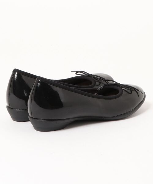 ALL DAY Walk（オールデイウォーク）の「ALL DAY Walk  防水バレエパンプス  ALD 256（パンプス・レディース・ブラック/レッド/シルバー/ピンクベージュ/シルバー系その他・22.5cm/23.5cm/24.5cm/23.0cm/25.0cm/24.0cm）」の8枚目の写真