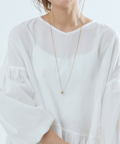 Pierrot（ピエロ）の「ギャザー切替ボリュームスリーブブラウス（シャツ/ブラウス・レディース・ブラック/ベージュ/オフホワイト/イエロー/ピンク・M/L）」の6枚目の写真