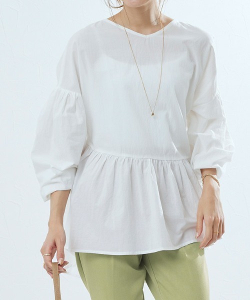 Pierrot（ピエロ）の「ギャザー切替ボリュームスリーブブラウス（シャツ/ブラウス・レディース・ブラック/ベージュ/オフホワイト/イエロー/ピンク・M/L）」の19枚目の写真