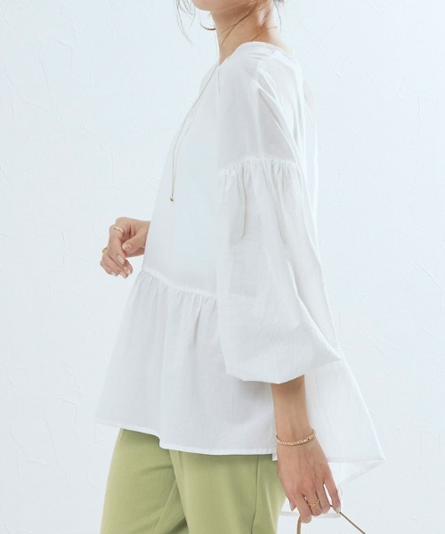 Pierrot（ピエロ）の「ギャザー切替ボリュームスリーブブラウス（シャツ/ブラウス・レディース・ブラック/ベージュ/オフホワイト/イエロー/ピンク・M/L）」の12枚目の写真