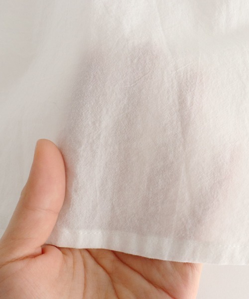 Pierrot（ピエロ）の「ギャザー切替ボリュームスリーブブラウス（シャツ/ブラウス・レディース・ブラック/ベージュ/オフホワイト/イエロー/ピンク・M/L）」の9枚目の写真