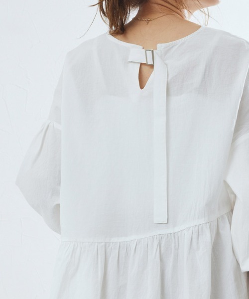 Pierrot（ピエロ）の「ギャザー切替ボリュームスリーブブラウス（シャツ/ブラウス・レディース・ブラック/ベージュ/オフホワイト/イエロー/ピンク・M/L）」の18枚目の写真