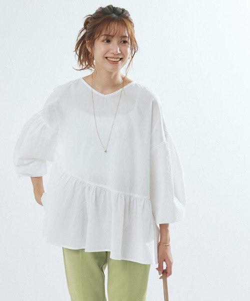 Pierrot（ピエロ）の「ギャザー切替ボリュームスリーブブラウス（シャツ/ブラウス・レディース・ブラック/ベージュ/オフホワイト/イエロー/ピンク・M/L）」の8枚目の写真