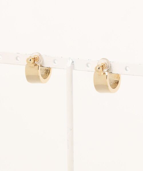 SALON（サロン）の「金具が目立たないシンプルミニフープイヤリング（イヤリング・レディース・ゴールド/シルバー・FREE）」の3枚目の写真