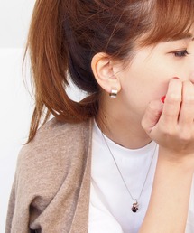 金具が目立たないシンプルミニフープイヤリング