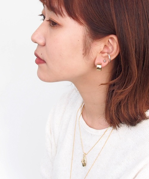 SALON（サロン）の「金具が目立たないシンプルミニフープイヤリング（イヤリング・レディース・ゴールド/シルバー・FREE）」の6枚目の写真