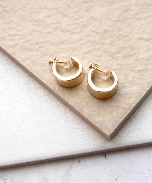 SALON（サロン）の「金具が目立たないシンプルミニフープイヤリング（イヤリング・レディース・ゴールド/シルバー・FREE）」の10枚目の写真