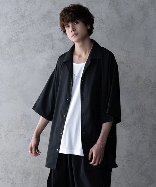 KUUUPY（クーピー）の「Button Stud Open Collar Shirt - ギボシオープンカラーシャツ（シャツ/ブラウス・メンズ・ブラック/グレー・SMALL/MEDIUM/LARGE）」の2枚目の写真