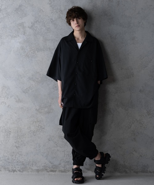 KUUUPY（クーピー）の「Button Stud Open Collar Shirt - ギボシオープンカラーシャツ（シャツ/ブラウス・メンズ・ブラック/グレー・SMALL/MEDIUM/LARGE）」の22枚目の写真
