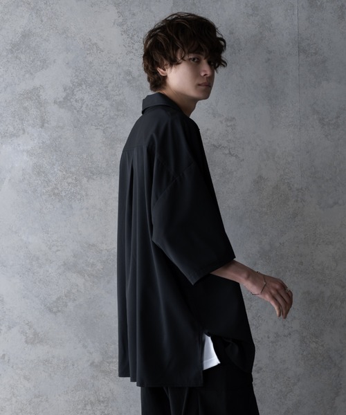 KUUUPY（クーピー）の「Button Stud Open Collar Shirt - ギボシオープンカラーシャツ（シャツ/ブラウス・メンズ・ブラック/グレー・SMALL/MEDIUM/LARGE）」の8枚目の写真
