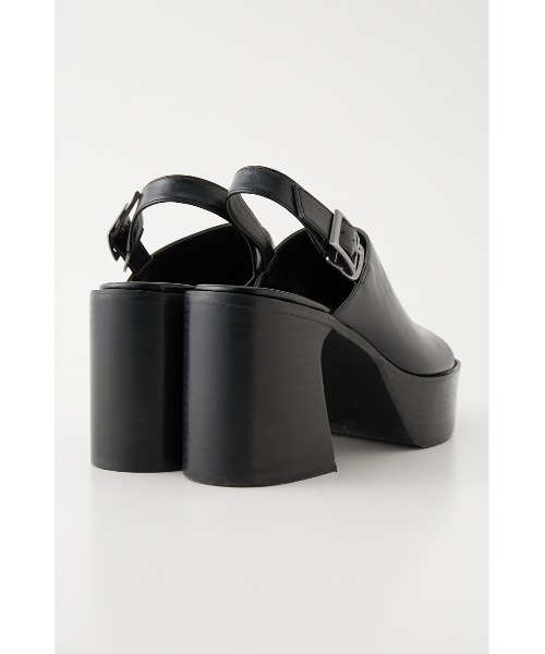 SLY（スライ）の「F LEATHER OIL COVERED SANDAL フェイクレザー サンダル（サンダル・レディース・ブラック/ブラウン・LARGE/MEDIUM/SMALL）」の8枚目の写真