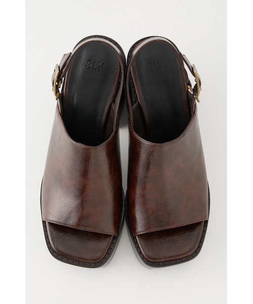 SLY（スライ）の「F LEATHER OIL COVERED SANDAL フェイクレザー サンダル（サンダル・レディース・ブラック/ブラウン・LARGE/MEDIUM/SMALL）」の13枚目の写真